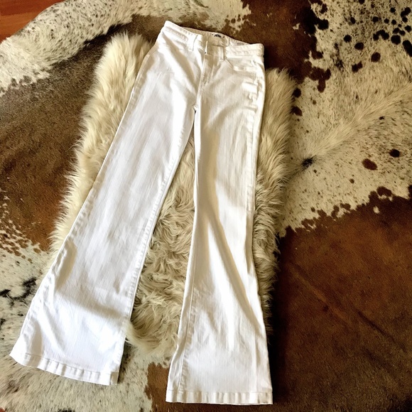 PAIGE Denim - Paige Flare White Jeans - Size 28